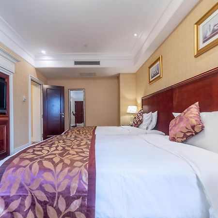 Ramada Yichang Hotel Kültér fotó