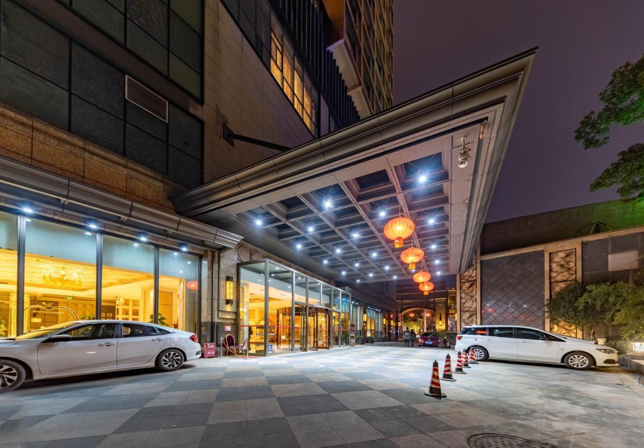 Ramada Yichang Hotel Kültér fotó