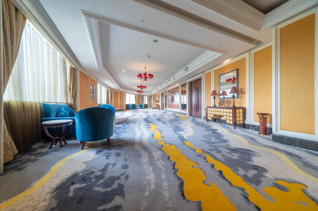 Ramada Yichang Hotel Kültér fotó