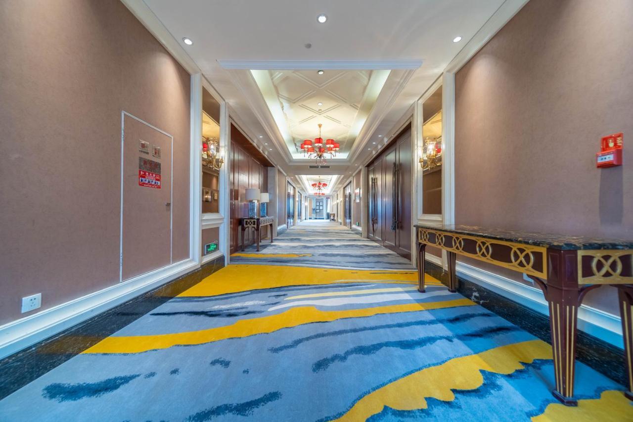 Ramada Yichang Hotel Kültér fotó