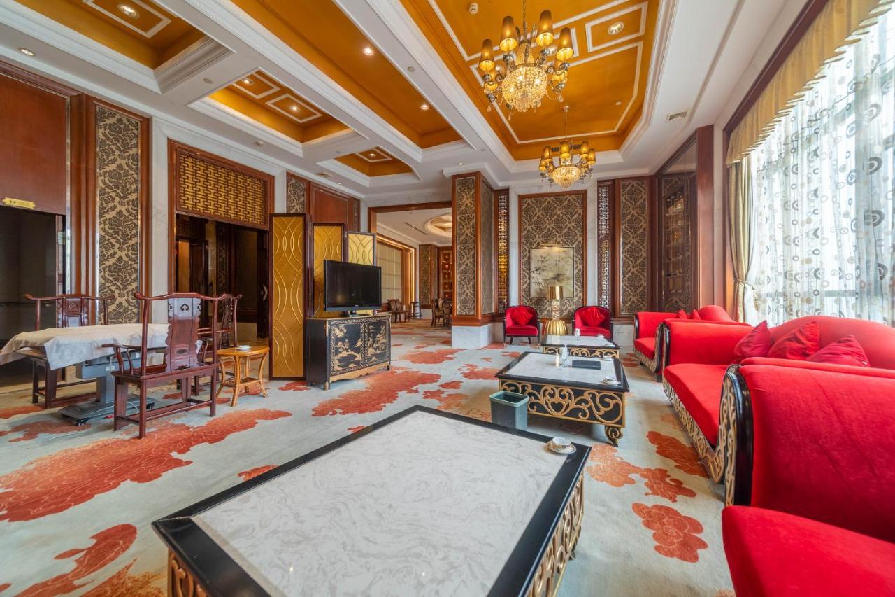 Ramada Yichang Hotel Kültér fotó