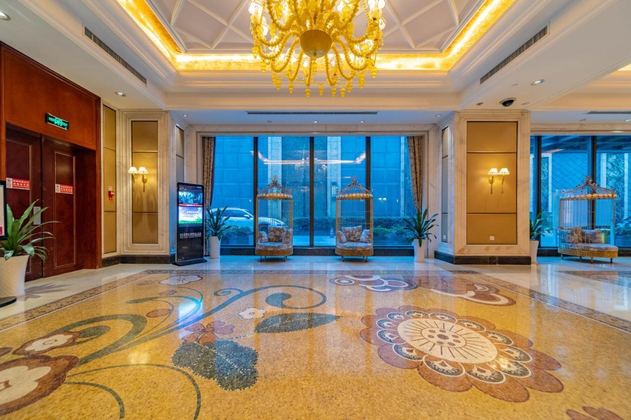 Ramada Yichang Hotel Kültér fotó