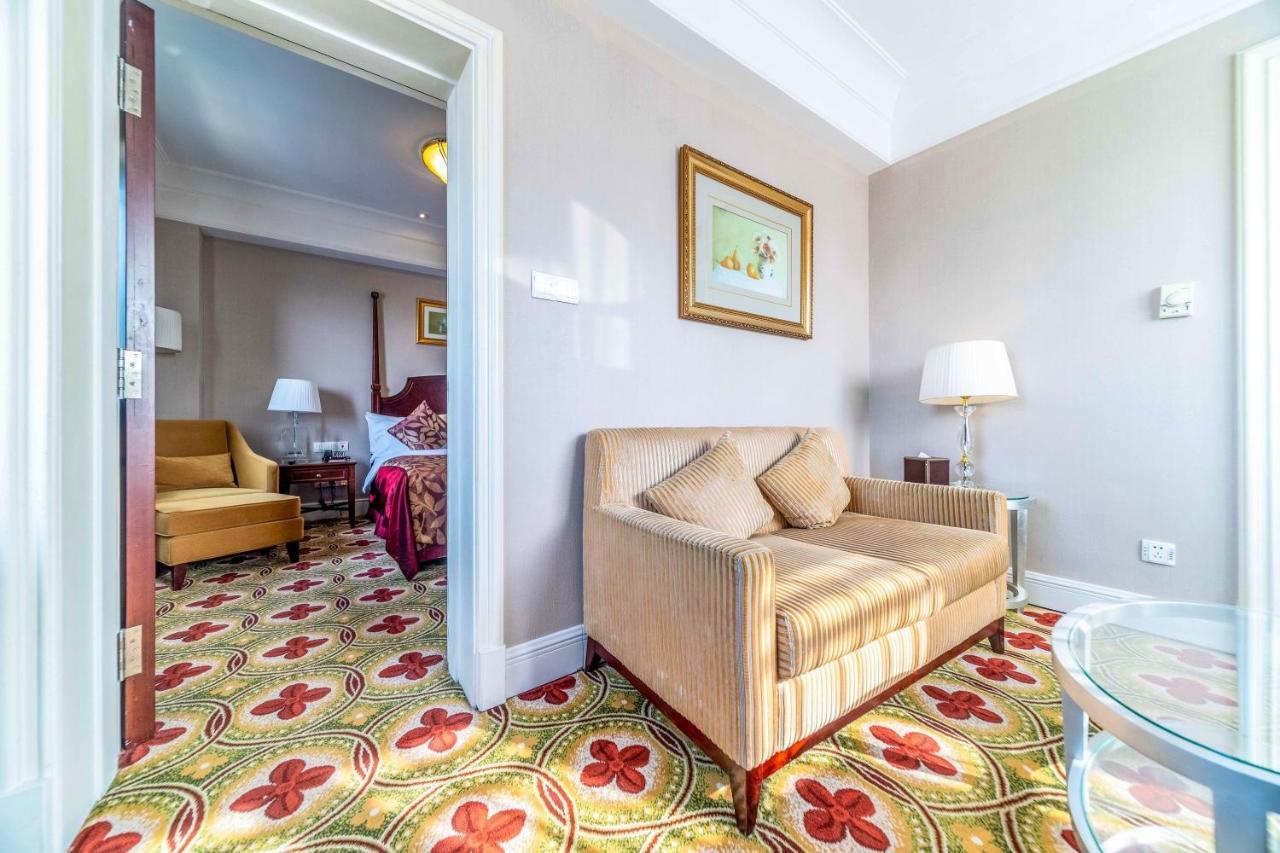Ramada Yichang Hotel Kültér fotó