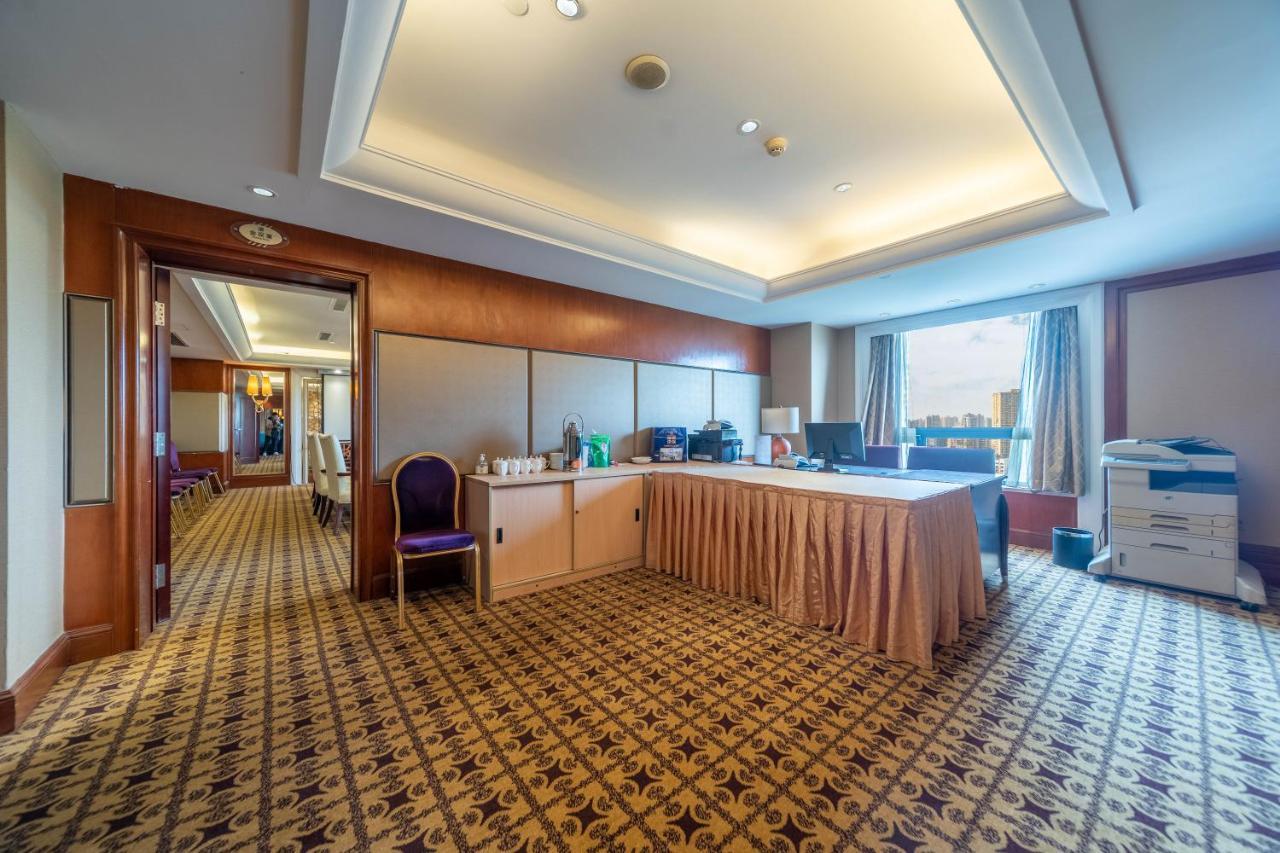 Ramada Yichang Hotel Kültér fotó
