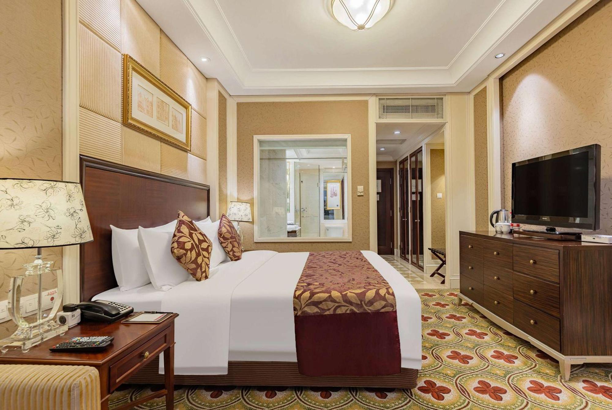 Ramada Yichang Hotel Kültér fotó
