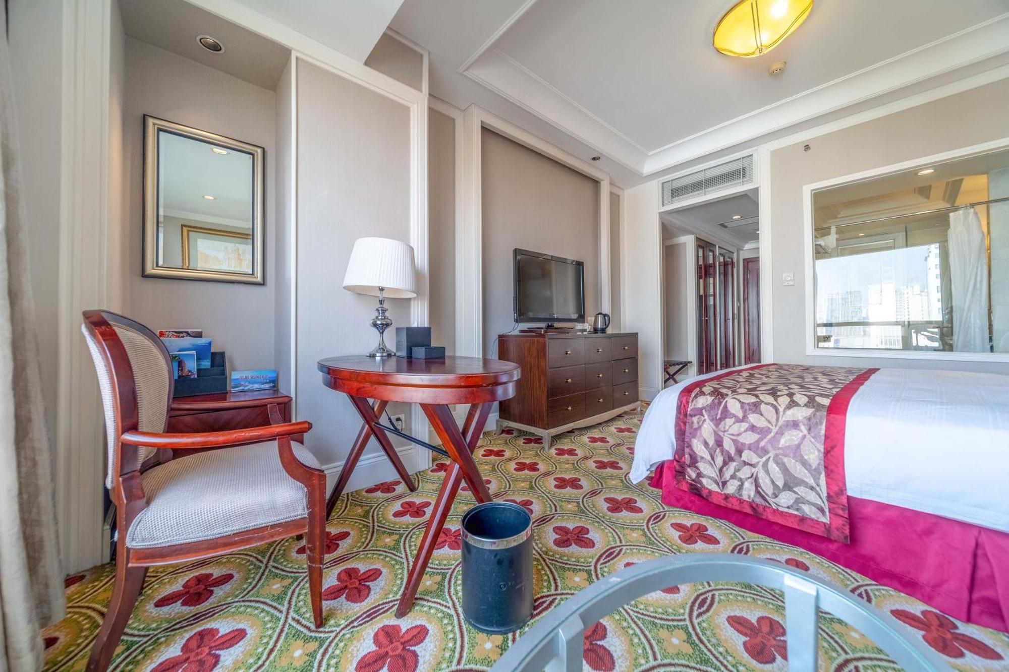 Ramada Yichang Hotel Kültér fotó